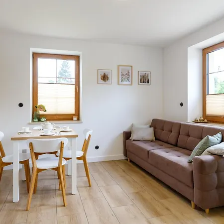 Door Apartmán